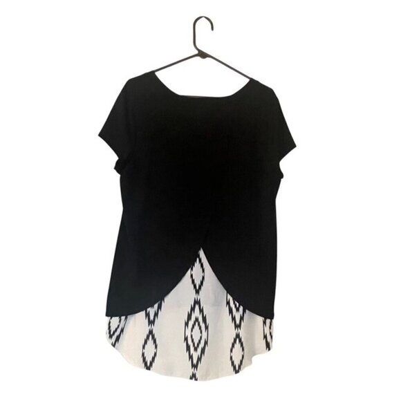 CATO Black Cap Sleeve Aztec Print Draped Tunic Top - Size Large - Picture 3 of 5
